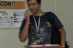 Prezes-przed-Forum-Fandomu-fot.-Szymon-Sokol